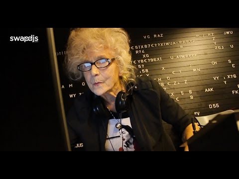 74 letnia DJ Wika z Warszawy