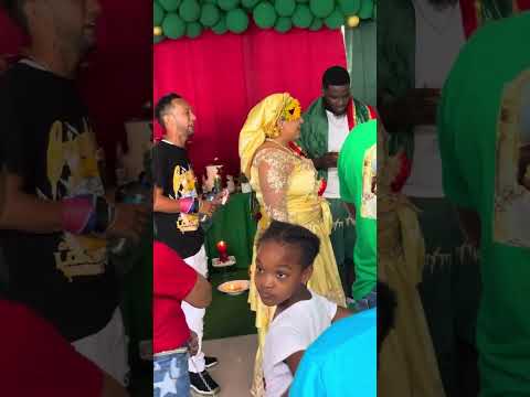 Anaisa pye la Reyna de la 7 vueltas en cabeza de Soranyi lovana