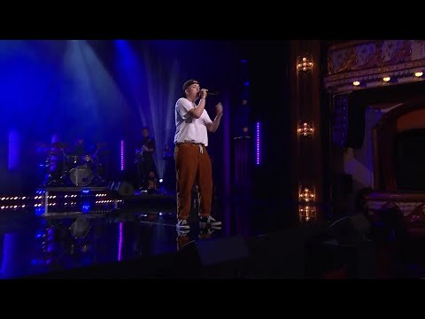 Se Adde Chruzander sjunga September song av JP Cooper i slutaudition -Idol 201… - Idol Sverige (TV4)