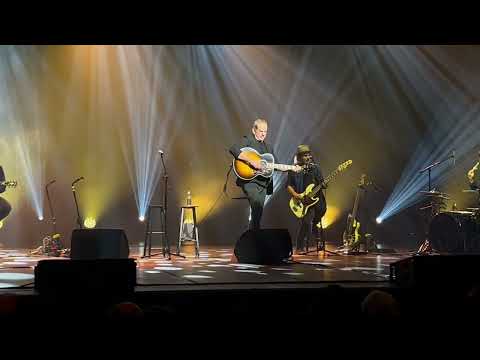 Garou - L'Été indien (Prague 2023-10-31)