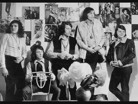 Metro együttes - Ülök egy rózsaszínű kádban