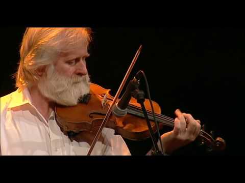 Gerry Cronin's Reel/ Dennis Langtons Reel/ The Irish Washerwoman - The Dubliners | 40 Years (2003)