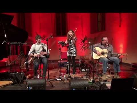 Cara live 2015 - Odd Rhythms (8/20)