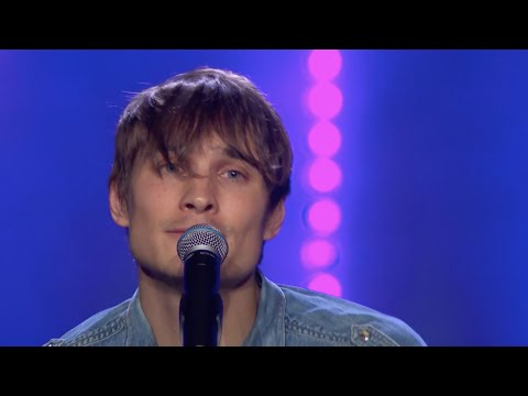 Bagge i tårar av Christoffer Hambergs version av "Rosa himmel" - Idol 2019