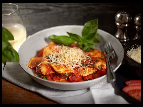 Cheese Ravioli in marinara sauce - Quick, easy, delicious