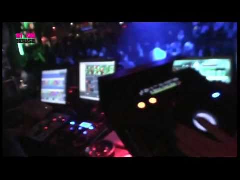 Tim Berg vs Tomcraft & Swanky Tunes - A Place Bromance (Karmin Shiff  MashUp) @ IN DA HOUSE