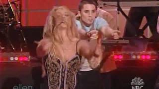 Britney Spears - Toxic (Live At Ellen Show)