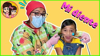 NICOLE NECESITA UN DENTISTA URGENTE POR COMER MUCHOS DULCES | Las Leoncitas Kids