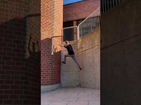 Fastest Parkour Speed Climbing