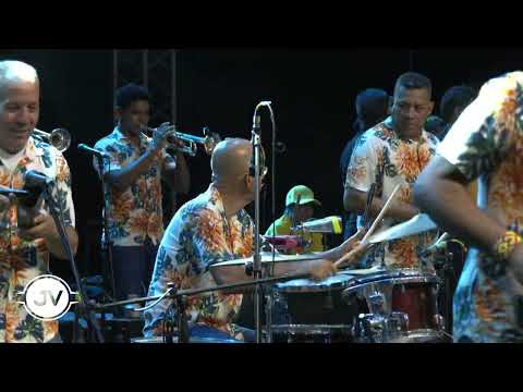 LA CANILLONA  - Carnaval 2024  -  Despues de  20 años  sin cantar  en cienaga  Regresó  Juan piña