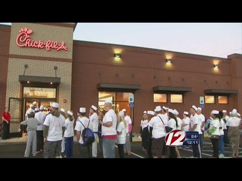 Chick Fil A Opens Warwick Restaurant