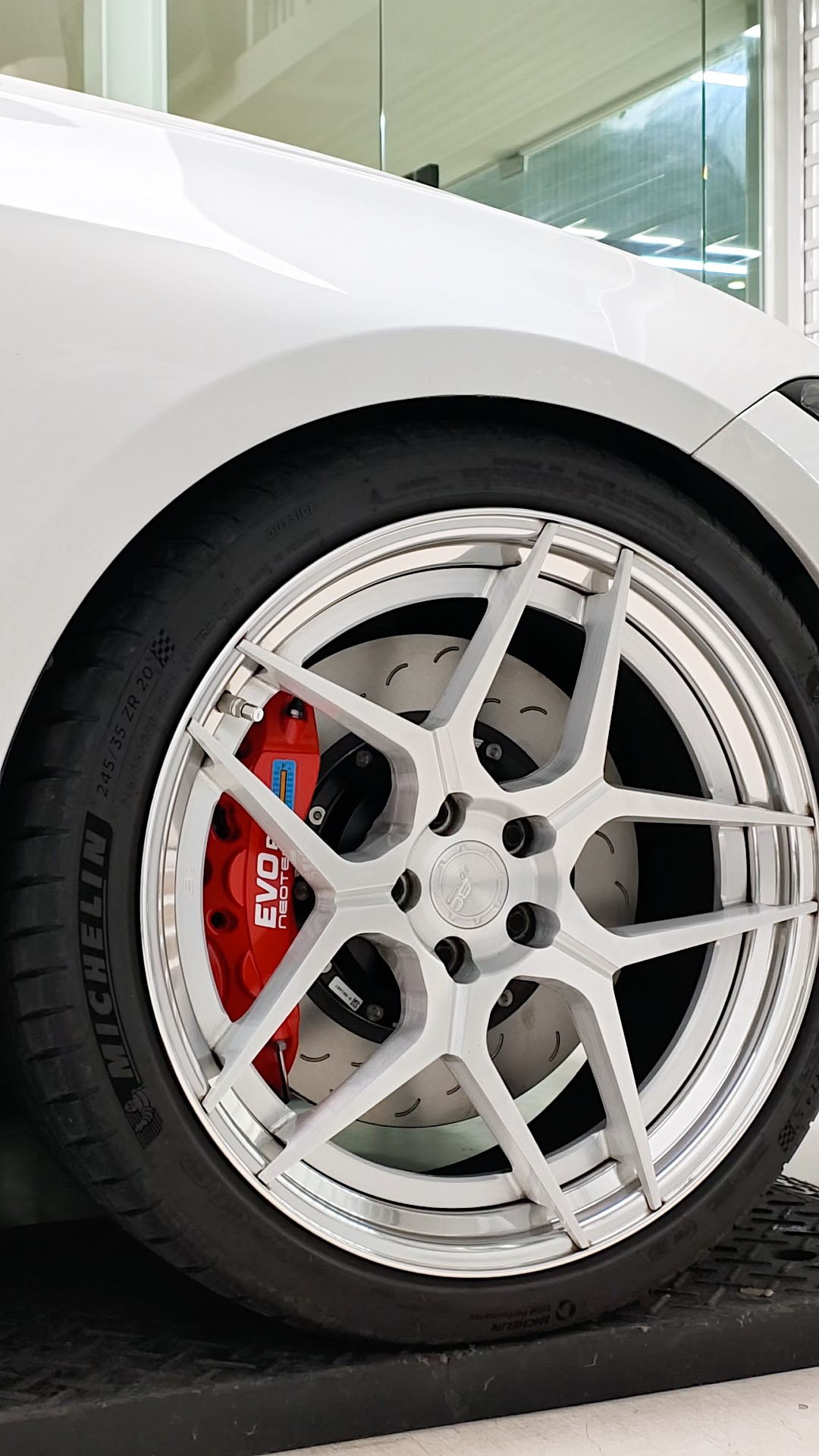เบากว่า M Per 2.26 กก. ต่อล้อ! เบรค NeoTech EVO R BMW M340i G20 | G-FORCE