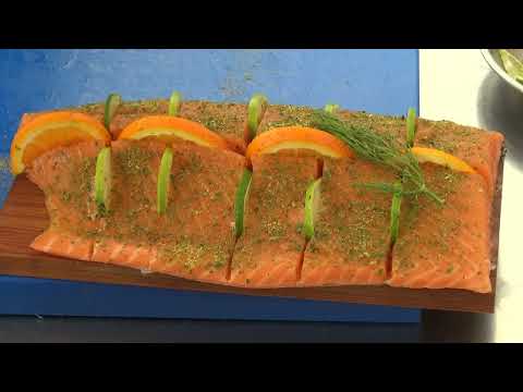"CRAZY FLAMS"  Grillmeister Thomas Wieser grillt einen Lachs