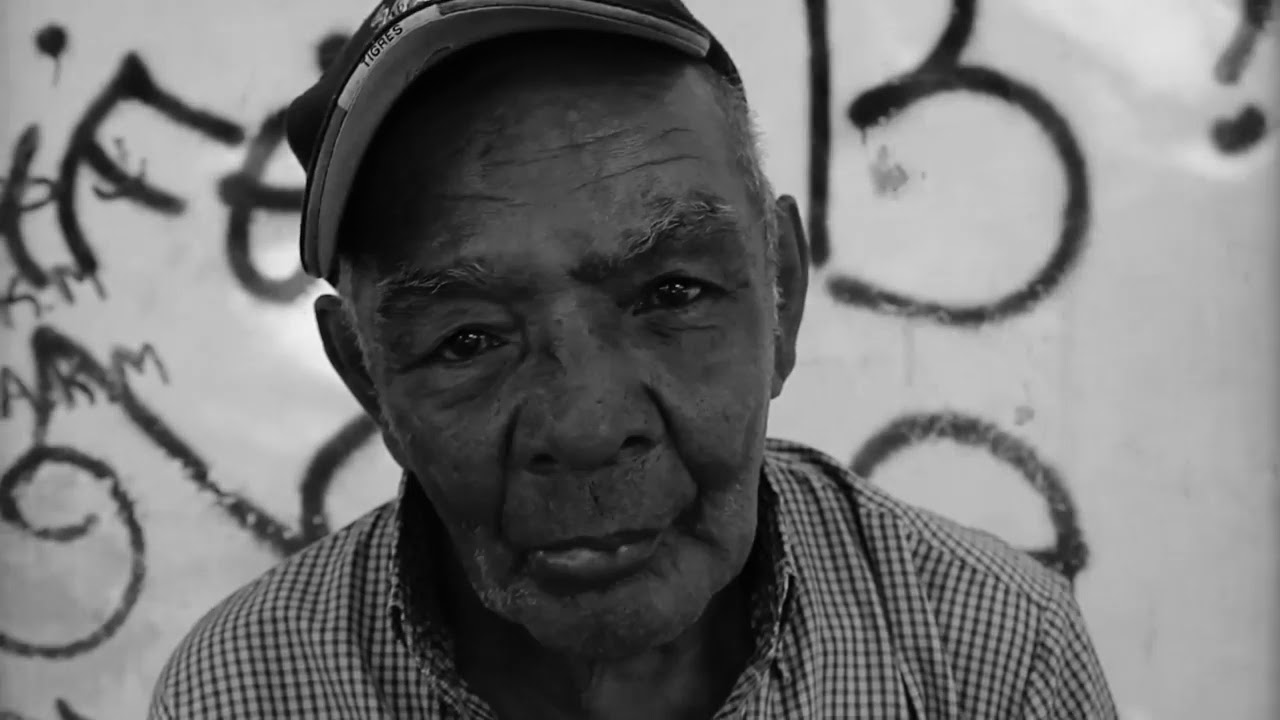 En BLANCO y NEGRO de Mario Benedetti