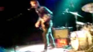 Powersolo - Dans les Rues de Paris / Kat Nazer