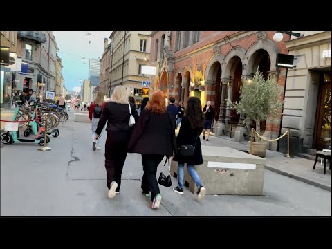 Stockholm Walks: Götgatan on a summer night. Relaxing city walk with street life and sounds. Sweden