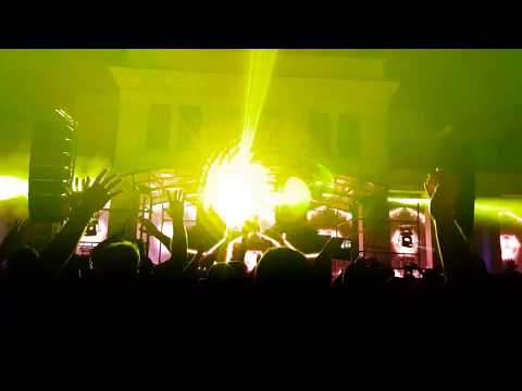 Mark Sherry b2b Richard Durand playing The Prodigy - Smack My Bitch UP UNTOLD TRANCE STAGE
