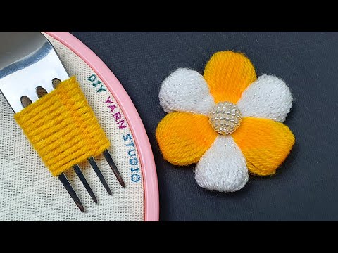 Amazing Woolen Craft Ideas with Fork - DIY Flower Embroidery