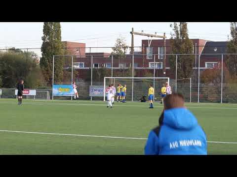 (A) Hooglanderveen jo17-1 vs ASC Nieuwland jo17-1 op 3-11-2018