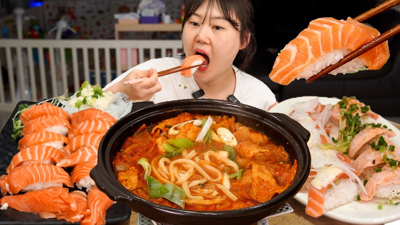 아기 재우고 먹는 연어초밥과 김치 어묵 우동은 꿀맛..😄초간단 연어초밥 만들기🍣MUKBANG