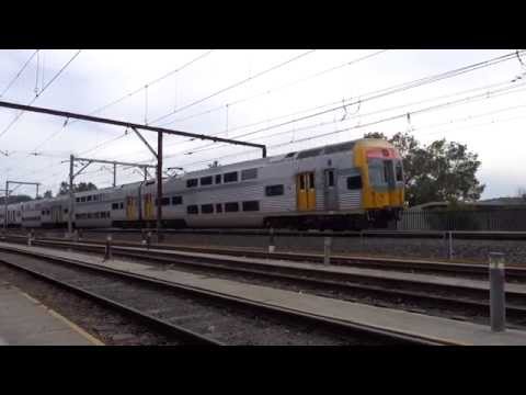 V-set and Pacific National Freight train 3SB1 - 26/5/15