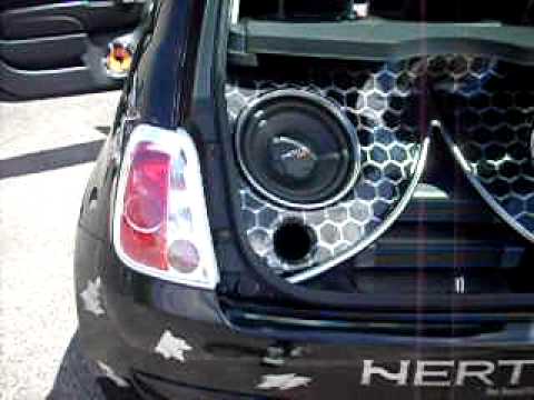 fiat 500 Powered by Hertz @ Media Markt Alfragide