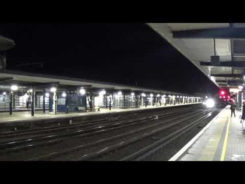 CLASS 66727 MARITIME LIGHT ENGINE RETURNING THROUGH ASHFORD 20/12/19