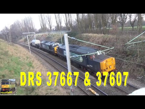 DRS 37667 & 37607 Haul a French Flask Past Pleck Park
