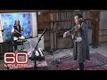 Laurie Anderson performs for Tibet House US