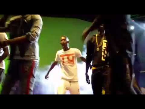 Iba one et abou flow au palais de la culture