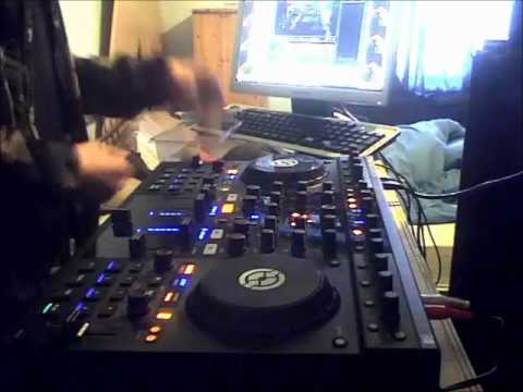 New Skool Jungle Mix On The Traktor Kontrol S4 by Mr Legacy