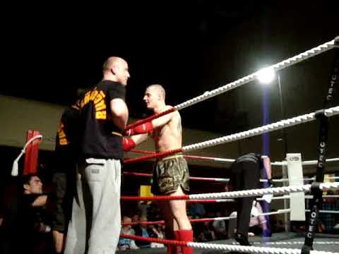 Oskar Smykiel (Thai-boxing fight) 06/2011