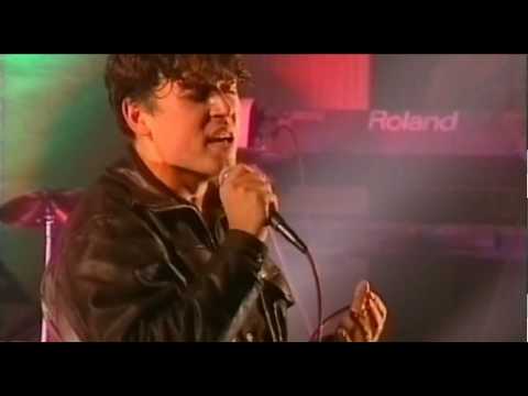 Risto Bombata i kuceska tenija - Dve kapki - LIVE Skopje '93 HQ