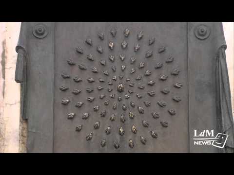 Curious Florence; Ferdinando Statue in SS Annunziata