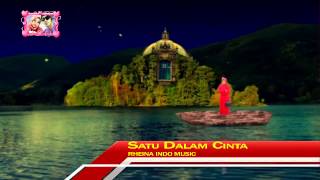 Download lagu Rheina Satu Dalam Cinta mp3