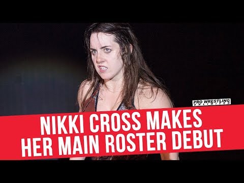 Nikki Cross Teams With Becky Lynch At Smackdown Live Event