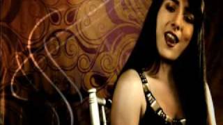 Luna Llena - Me Hace Falta Una Flor