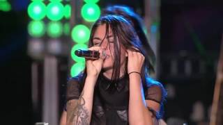Krewella Performs &#39;Broken Record&#39; at MTV Fandom Awards 2016