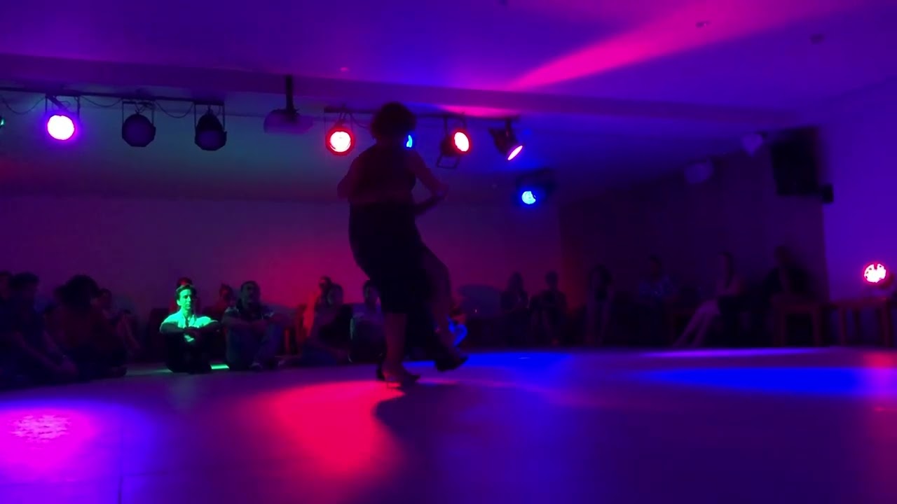 Juana Sepulveda y Mariano "Chicho" Frumboli - Subito Pianissimo   Lito Vitale - 3/5