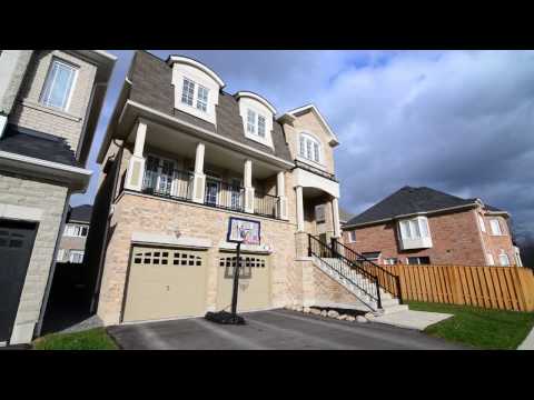 49 Brider Crescent Ajax, Raaz Alakoozi