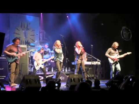 Chasing Violets with Frédéric Slama (AOR) - "The Price To Pay" Live PRO SHOT