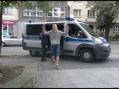 Żart z ziołem i policją 