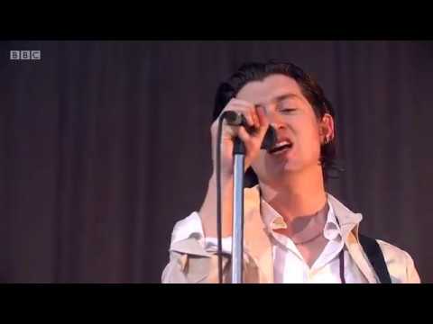 Do Me A Favour (acoustic) - Arctic Monkeys