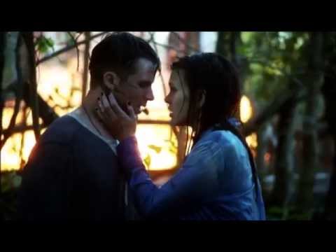 Star-Crossed - Emery & Roman Kiss Scenes (1x07) [Lake & Hospital]