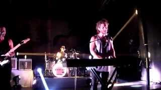 smallpools-submarine (live)