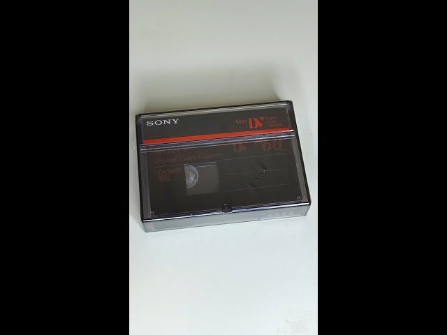 Vídeo relacionado con Sony DVM60PR - Cinta de Video Mini DV (LP-90, 60 Minutos en Modo SP, para videocámaras DVC), Azul