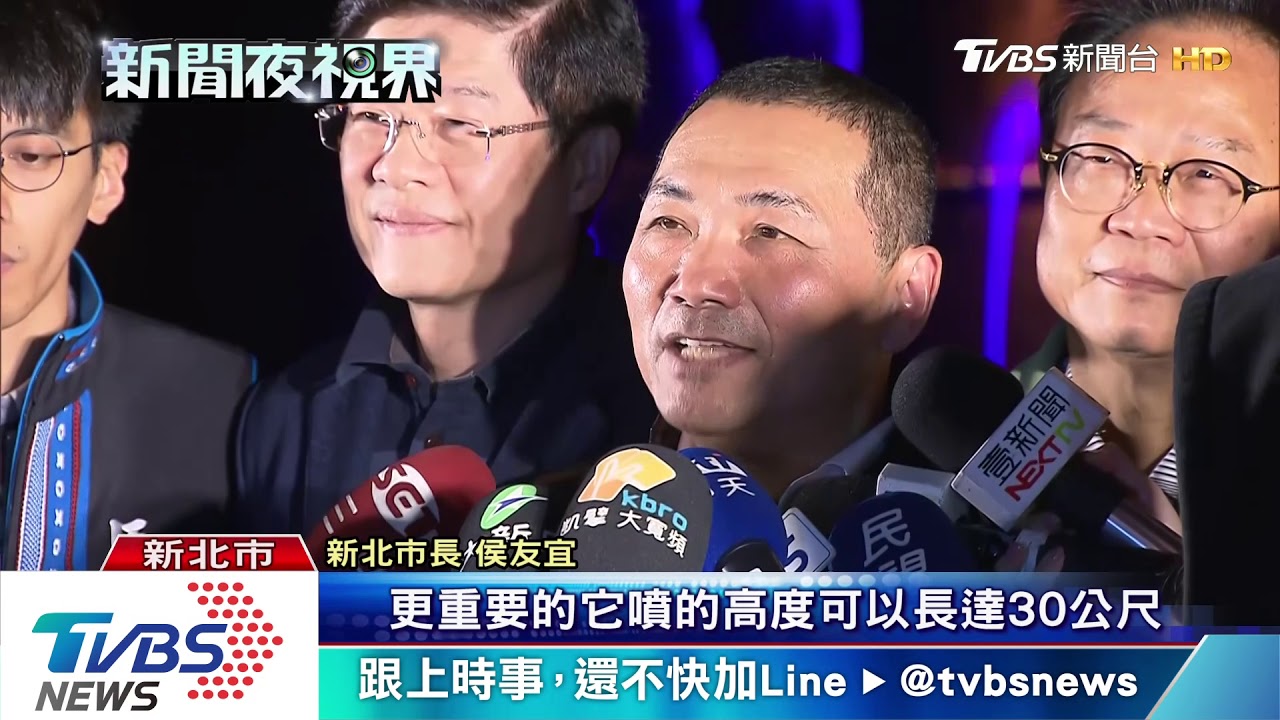 V型水舞、曲風多元！　碧潭水舞晚間登場吸睛