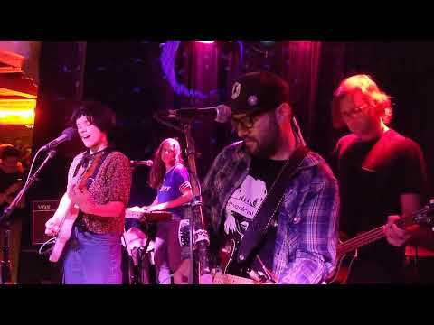 Phantom Handshakes - Come Undone - Live at Berlin Under A, Manhattan NYC - May 20 2022