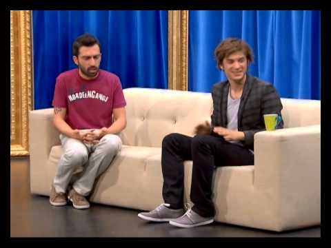 İnsanlar Alemi - Yabancı Dil