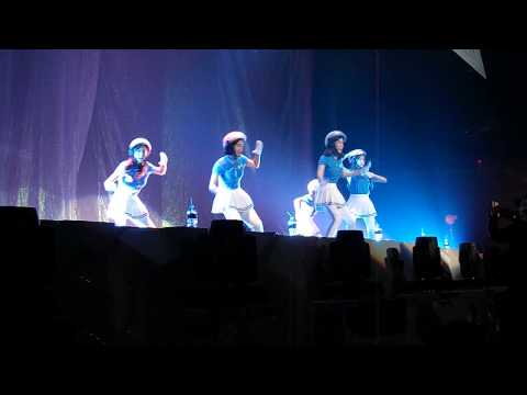 Crayon Pop | Bar Bar Bar | AT&T Center